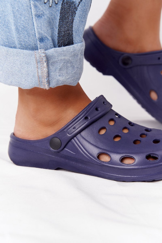 Moteriškos šlepetės tamsiai mėlynos spalvos putplasčio EVA taškais