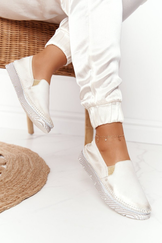 Moteriški Maciejka užsegami odiniai batai Gold 03512-25