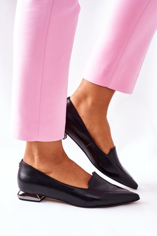 Moteriški pusbačiai Laura Messi juodi 2074