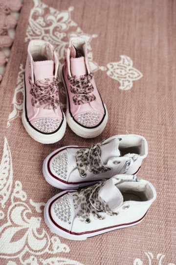 Vaikiški sportbačiai su cirkonio balta šypsena