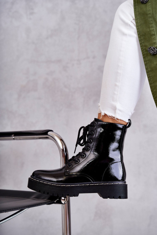 Moteriški platūs batai