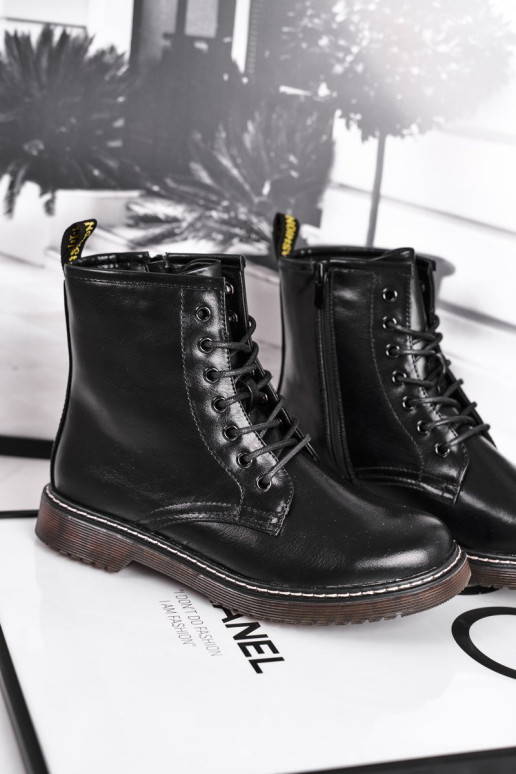 Moteriški platūs batai