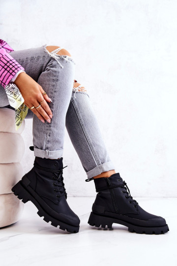 Odiniai pakopiniai batai