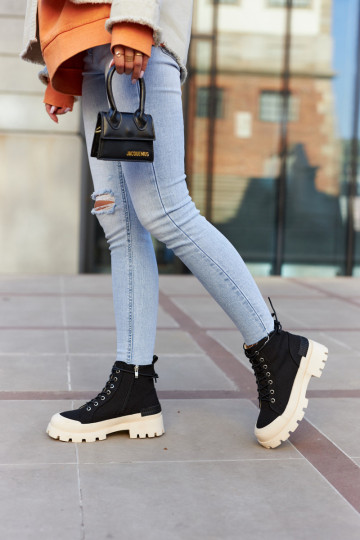 Moteriški batai šviesiai juodi Larina 2