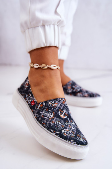 Moteriški sportbačiai su atminimo putomis Big Star JJ276012 juodi 2