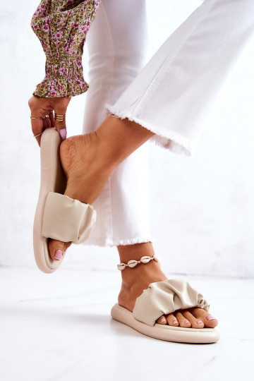 Moteriškos klasikinės smėlio spalvos kačių šlepetės