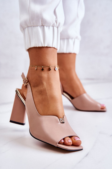 Zomšiniai sandalai ant juostos Beige Fiorine