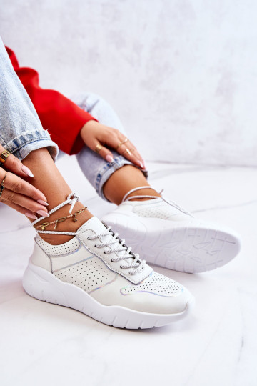 Klasikiniai moteriški sportbačiai White Carly 2