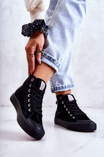 Moteriški aukšti sportbačiai Cross Jeans JJ2R4055C juodi 2