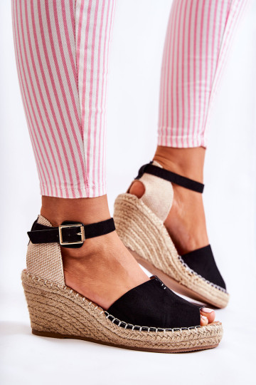 Patogūs moteriški sandalai ant Wedge Black Dellia 2