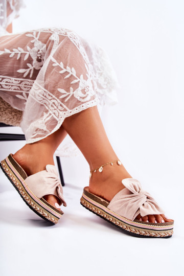 Moteriškos šlepetės ant didžiulės smėlio spalvos Terisa