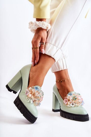 Elegantiški aukštakulniai su ornamentu