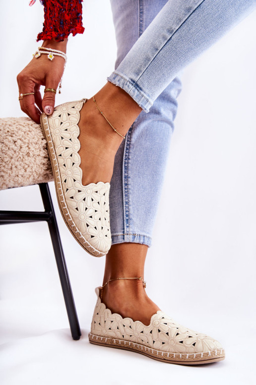 Moteriškos užsegamos balerinos su gėlėmis smėlio spalvos „Vennice“.