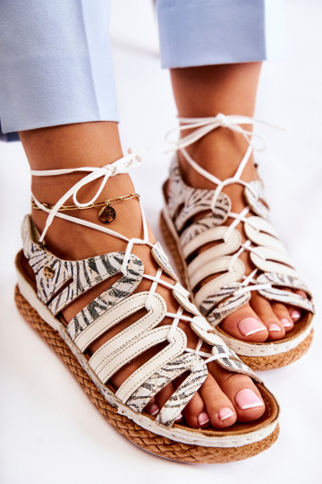 Madingi moteriški odiniai sandalai Maciejka 05552-04 smėlio ir juodos spalvos