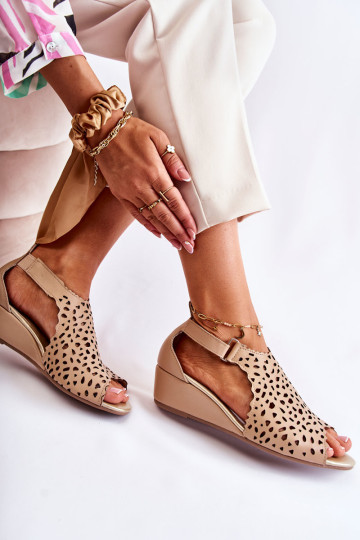 Odiniai ažūriniai sandalai On Wedge Beige Sellena 2