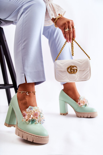 Elegantiški aukštakulniai su ornamentu