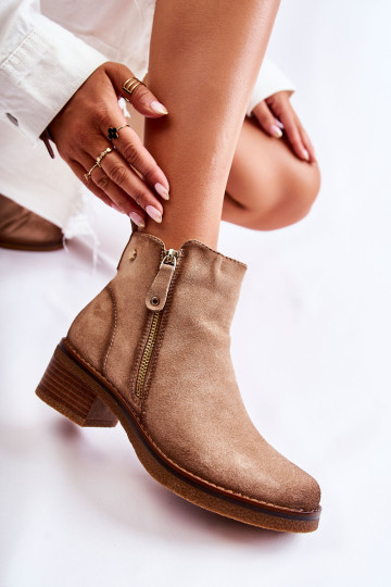 Zomšiniai batai ant žemo stulpelio smėlio spalvos Laurisa