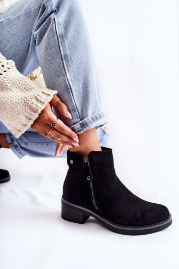 Zomšiniai batai ant žemo stulpelio Black Laurisa