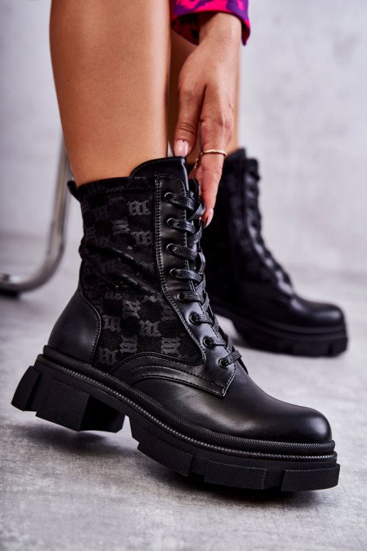 Aukšti moteriški batai