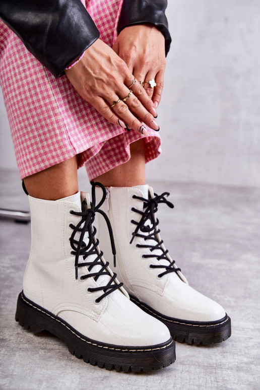 Šilti moteriški batai iš gyvatės