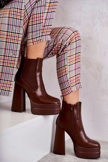 Moteriški odiniai batai ant didelio kulno Brown Jones 2