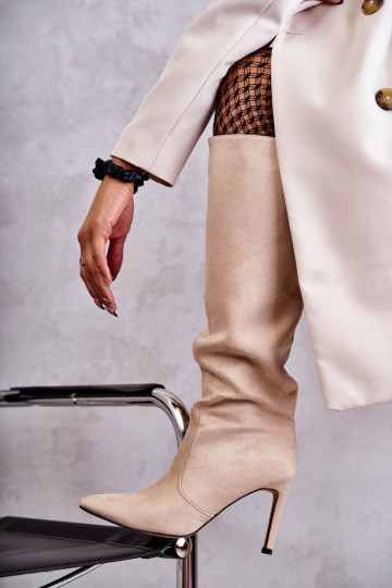 Zomšiniai aukštakulniai batai smėlio spalvos Carite