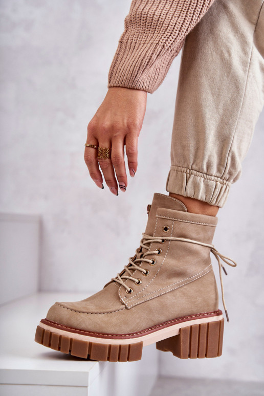 Moteriški madingi šilti batai smėlio spalvos Gerda