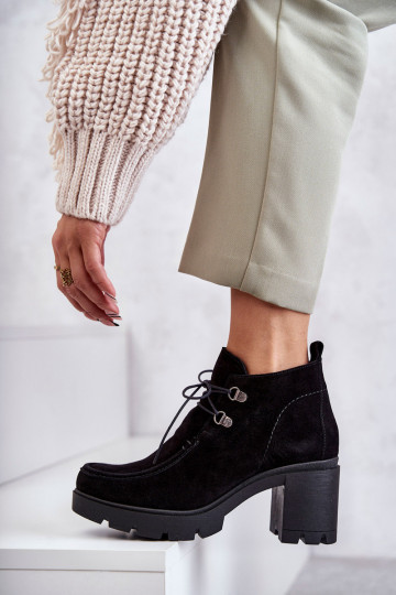 Moteriški zomšiniai batai