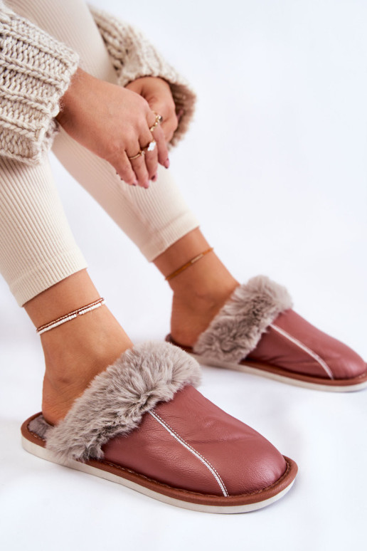 Moteriškos odinės šlepetės su kailiu Tamsiai rožinės spalvos Rossa