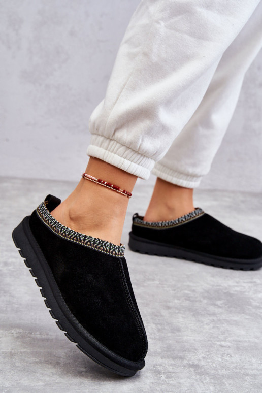 Zomšinės moteriškos šlepetės su kailiu Black Buffe