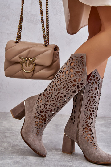 Ilgaauliai batai moterims