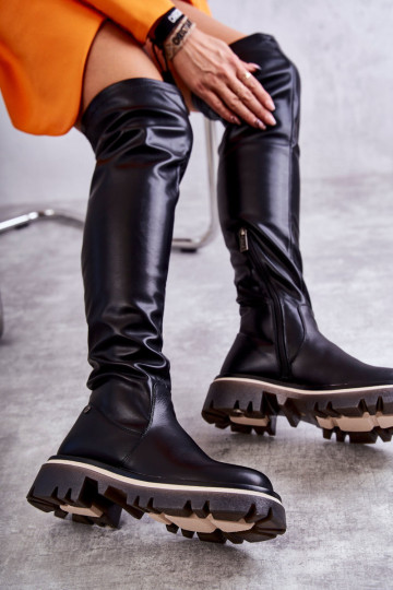 Odiniai ilgaauliai batai virš kelių 2