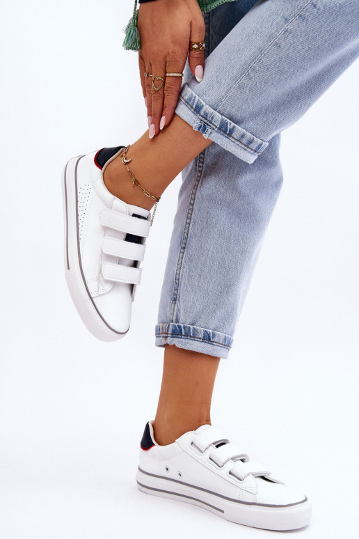 Moteriški sportbačiai su lipdukais Big Star...