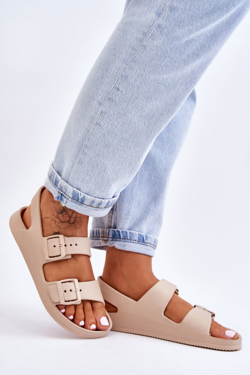 Moteriški šviesūs sandalai Big Star LL274746...