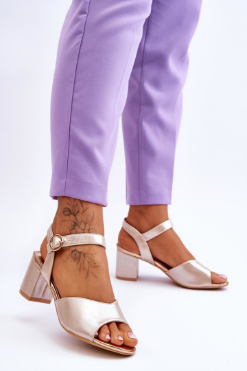 Patogūs sandalai ant kulno aukso spalvos Bellamy 2