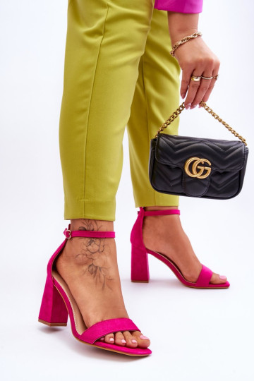 Moteriški sandalai ant stabilaus kulno Fuchsia Lavissa