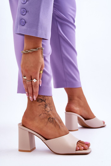 Moteriškos s klasikinės šlepetės smėlio spalvos Loara