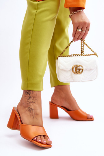 Moteriškos s klasikinės šlepetės, oranžinės spalvos Loara