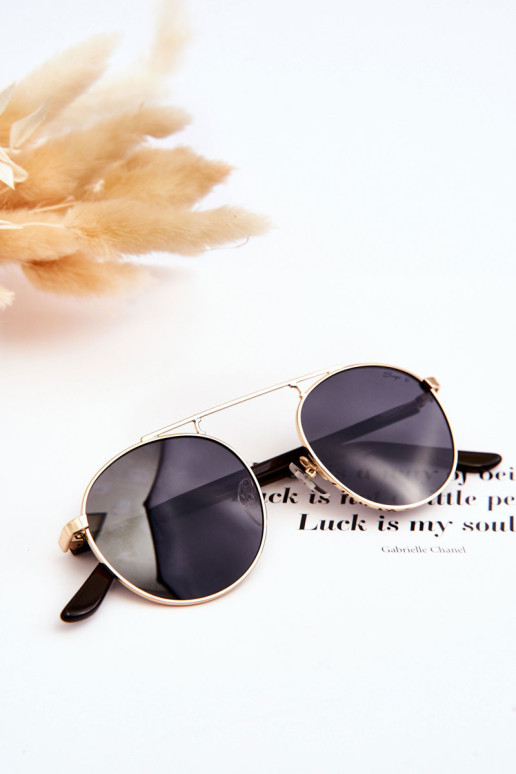 Tamsiai rudi poliarizuoti akiniai nuo saulės