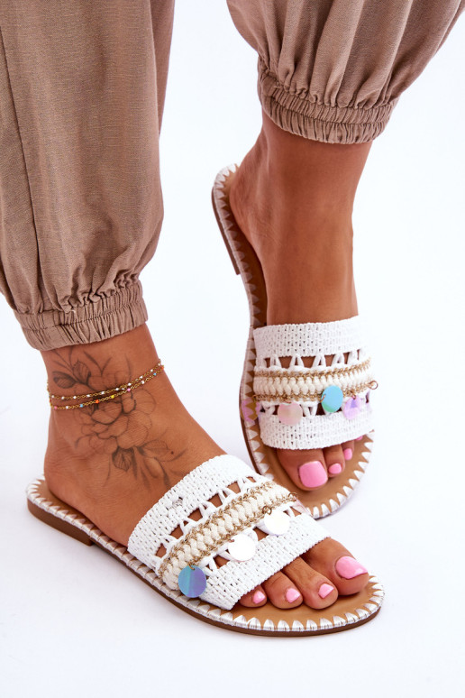 Moteriškos pintos, puoštos šlepetės, baltos...