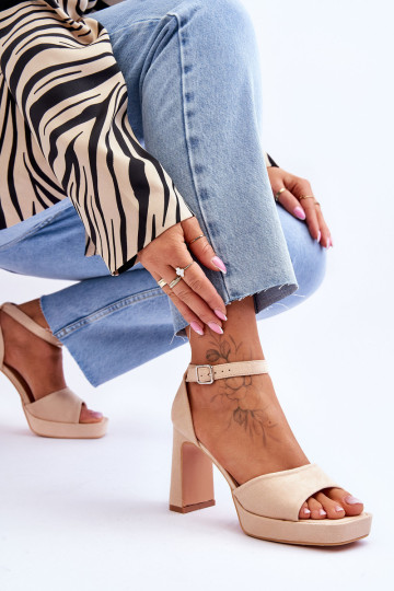 Zomšiniai klasikiniai platforminiai sandalai smėlio...