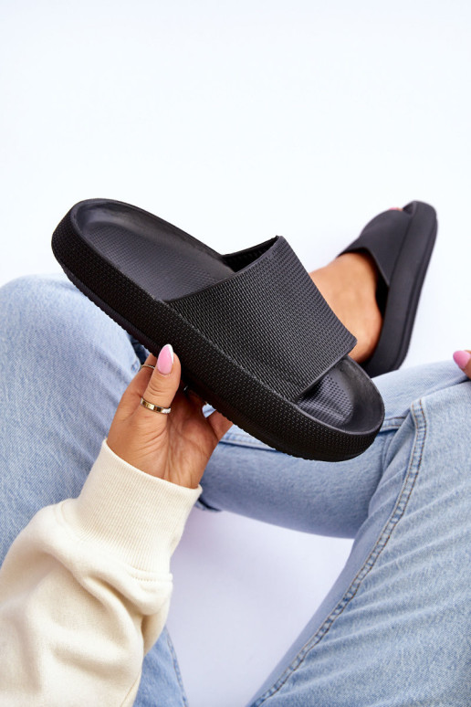 Madingi lengvi šlepetės ant didžiulio pado...