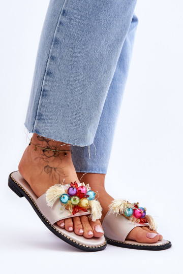 Šlepetės su dekoratyviniais karoliukais S.Barski...