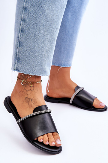 Elegantiškos juodos šlepetės