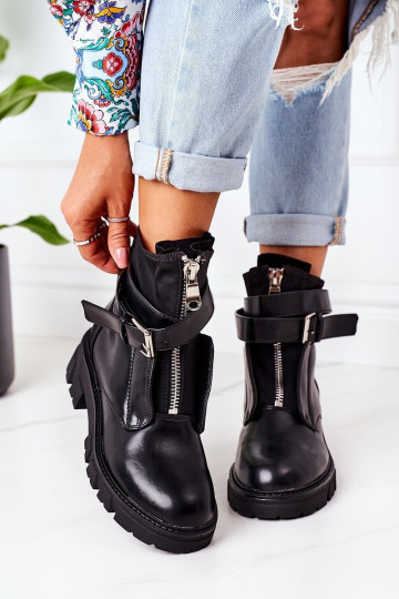 Izoliuoti batai juodi Not Realy