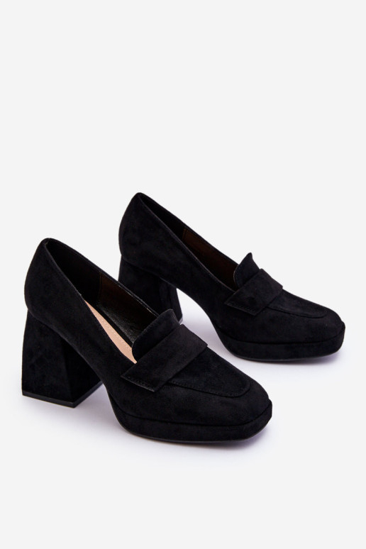 Zomšiniai aukštakulniai ant stambaus kulno ir...