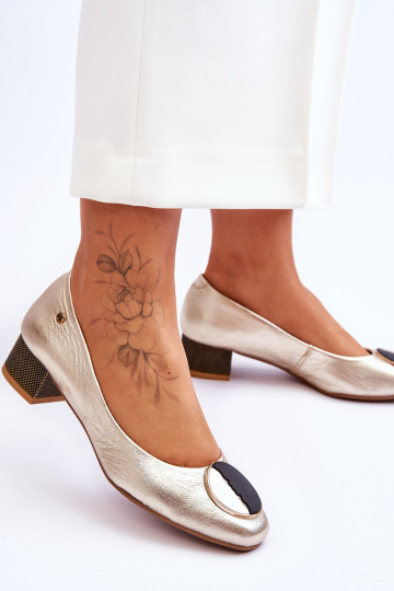 Odiniai žemakulniai aukštakulniai Maciejka 05960-25 Auksas 2