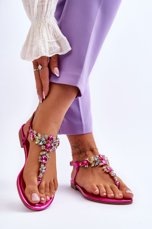 Moteriškos basutės Šlepetės su akmenukais...