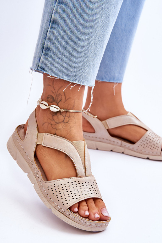 Moteriški užsegami sandalai smėlio spalvos Lora