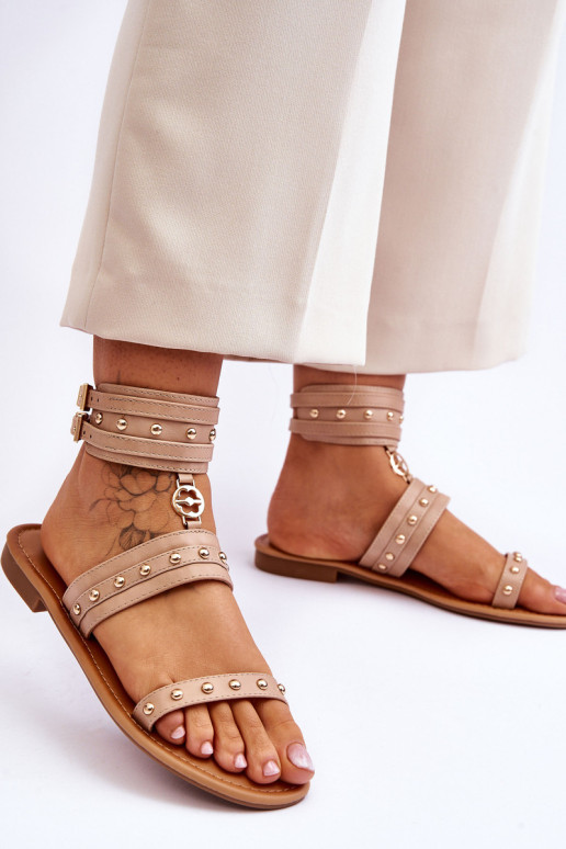 Unikalūs moteriški sandalai su smeigtukais Selina